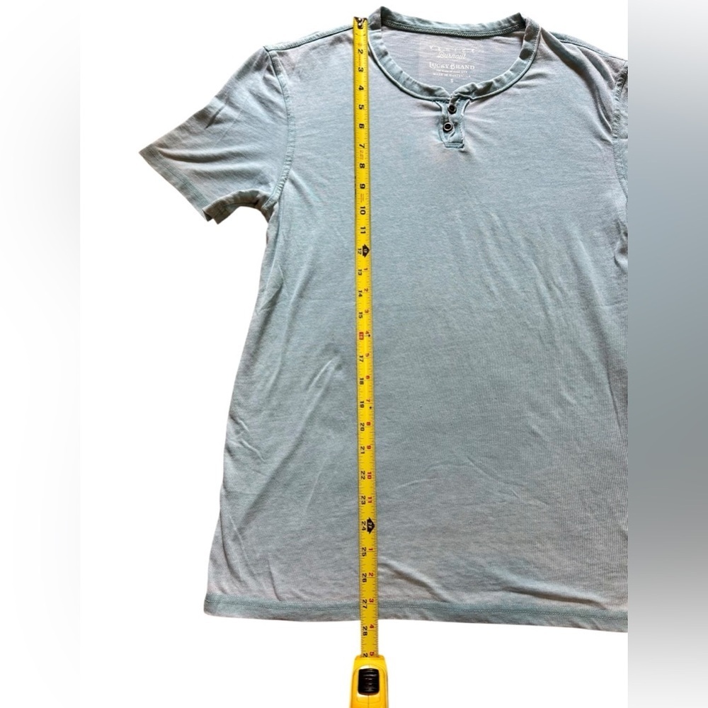 Lucky Brand
Short Sleeve Button Notch Neck Venice Burnout T-Shirt Mens Size S/P - Picture 6 of 10